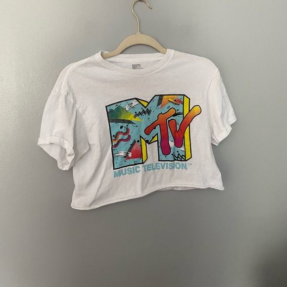 MTV Tops - MTV cropped graphic T-shirt S